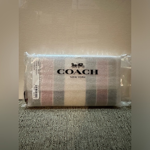 NWT COACH C8419 Medium Id Zip Wallet In Signature Jacquard With Stripes - Picture 3 of 8